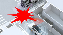 서울 종로구 삼거리서 SUV-승합차 충돌…1명 숨져