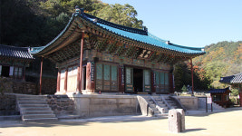 속초 신흥사 극락보전, 보물로 지정