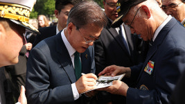 文대통령, 기상 악화로 부산 6.25 참전용사 추모식 불참