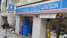 日 편의점 업체, 고령층 겨냥 서적 판매 점포 늘려
