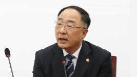 홍남기, ‘15일 총파업 예고’ 버스 노조와 내일 비공개 회동