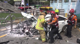 서울 방배동 초등학교 인근서 승용차 돌진…2명 사상