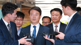 ‘정보경찰 선거개입’ 강신명 전 경찰청장, 오늘 첫 재판