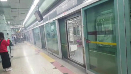 지하철 7호선 고장으로 숭실대입구역 정차…승객 불편