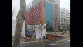 경기도 일산 백석동서 이면도로 2m 침하…인명 피해 없어