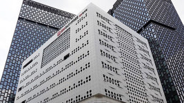 하나투어, 코로나19 의심환자에 본사 폐쇄…아모레퍼시픽 방역작업