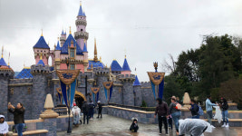 미 캘리포니아주, 디즈니랜드 폐쇄 유지…디즈니 강력 반발