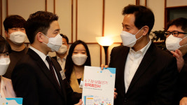 오세훈·안철수, 이르면 내일 만나 단일화 논의