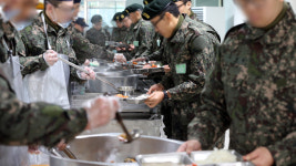 육군, 한식·양식 선택 가능한 병영식당 도입 추진