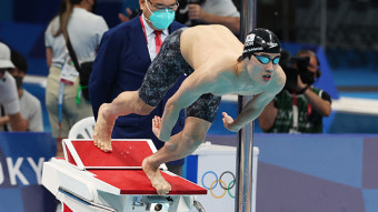 황선우 자유형 100m 결승진출…아시아신기록 경신
