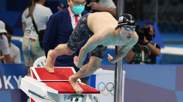 황선우 자유형 100m 결승진출…아시아신기록 경신