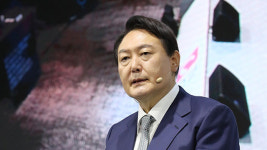 윤석열, 전두환 빈소 조문 않기로…“고인에게는 조의”