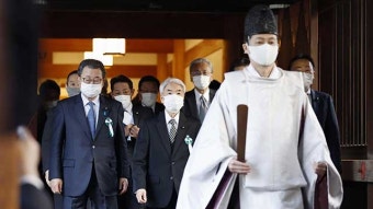 日 여야 의원 야스쿠니신사 집단 참배…2년 2개월만