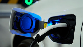 서울시, 공영주차장 전기차 주차요금 할인…“CCTV로 충전 확인”