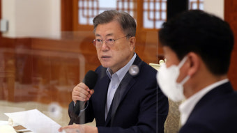 문 대통령, 제주 헬기 추락 순직 해경에 “깊은 애도”