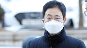 손준성 측 “김웅에 고발장 안 건네”…첫 재판서 혐의 부인