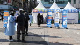 성남시 야탑역 광장 임시선별검사소 3개월 만에 재가동