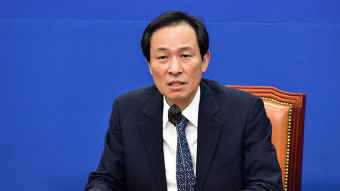 우상호 “대통령기록관 압수수색, 文 전 대통령 겨냥 확인”