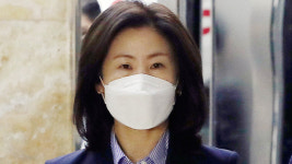 서욱·김홍희 영장 청구에 野 “망신 주려는 것”…與 “사필귀정”