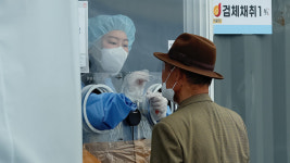 코로나19 신규 확진 3만 7,321명…위중증 270명·사망 31명