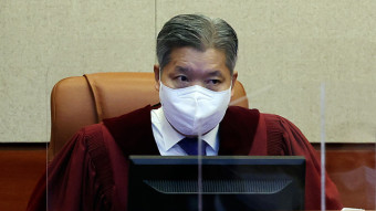 이영진 헌법재판관, 공수처에 ‘골프 접대 부인’ 진술서 제출