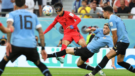 한국, 우루과이와 월드컵 1차전 0-0 무승부…승점 1점 획득