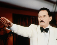 [씨네마진국] 그대 아직 ‘독일제국’을 꿈꾸는가…혹시 이 영화도?