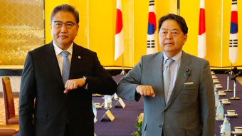 한일 외교장관 통화…강제동원 문제 의견 교환
