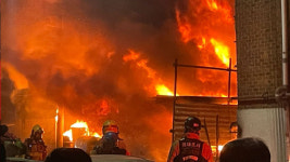 인천 신기시장 인근 상가서 불…인명피해 없어