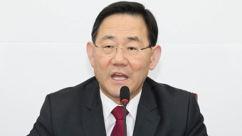 주호영 “탄핵소추 기각되면 혼란과 낭비 책임은 누가 지나”