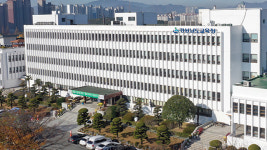 경남 모 고교 기숙사 학생 간 집단폭행…경찰 수사