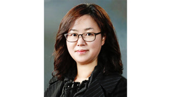 권경애 “기일 지정해달라” 신청해 놓고 또 재판 불출석