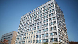 수입의류 국산품으로 바꿔치기 해 공공납품한 무역업자 세관에 적발