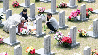 현충일 맞아…여당 “굳건한 안보 태세”·야당 “한반도 평화·통일”