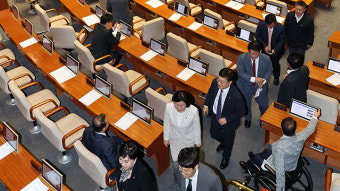 야 4당 주도 ‘이태원 참사 특별법’ 패스트트랙 지정…여당은 표결 불참