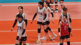 한국 여자배구, 첫 경기서 베트남에 충격의 역전패