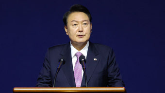 윤 대통령, 향군 기념식에서 “가짜평화론·가짜뉴스가 민주주의 위협”