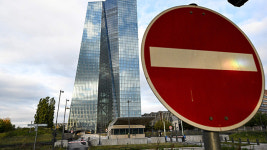 ECB, 기준금리 동결…10회 연속 인상 이후 첫 제동