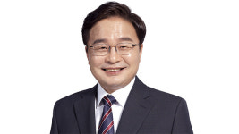 민주당 지도부, ‘은평을 출마 준비’ 친명계 김우영 강원도당위원장에 ‘주의’