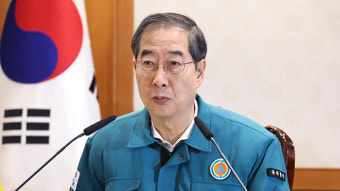 한 총리 “공공의료기관 비상진료 가동…비대면진료 전면 허용”