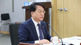 ‘자녀 특혜채용 의혹’ 송봉섭 전 선관위 사무차장 구속 갈림길