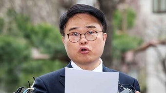 임현택 의협 간부, 출석 1시간 만에 조사 거부…경찰 “납득 불가”