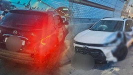 강원 고속도로 터널 잇단 추돌사고…10여 명 경상