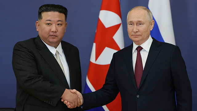 2025년, 김정은 국무위원장의 러시아 푸틴 대통령에게 전하는 전승의 의지와 우호 메시지