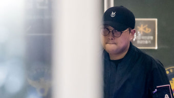 ‘음주 뺑소니’ 김호중 등 3명, 오늘 구속 갈림길