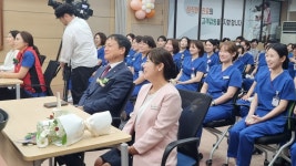 한국의 ‘나이팅게일’ 산재간호 대상…근로복지공단 순천병원 김은자 간호사 첫 수상
