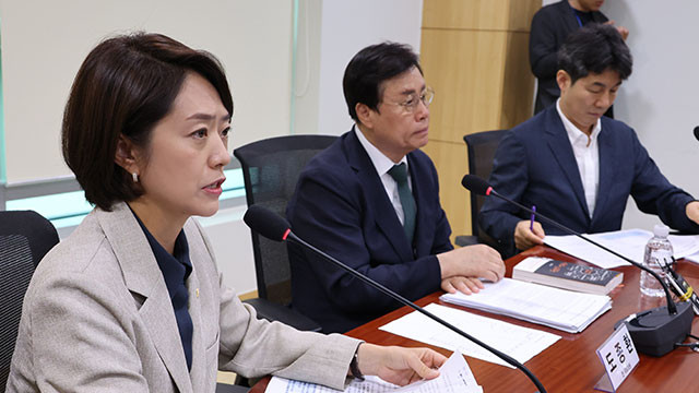 이재명 후보, 83.61% 압승…감세 입장 대립, 차기 대선 주자 함께 키우겠다고.