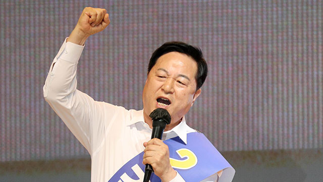 윤 대통령, 개헌 의지 밝히며 새로운 정치 시대 열기 희망