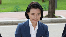 국회 과방위, 이진숙 의원 보임을 둘러싼 여야 공방…고성과 긴장 속 정회