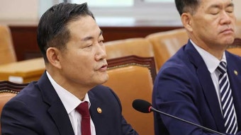 신원식 “계엄설, 국군 모독행위…국민 아닌 김정은만 행복”